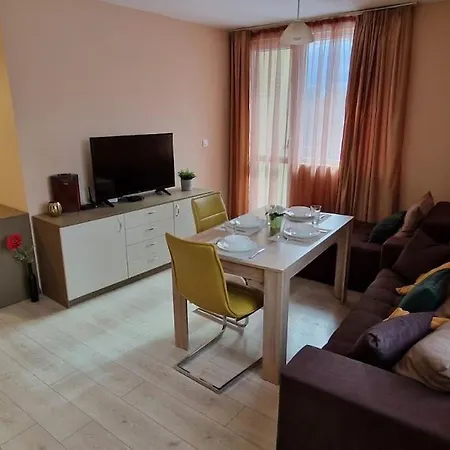 Mila's 1 Bedroom Апартаменты