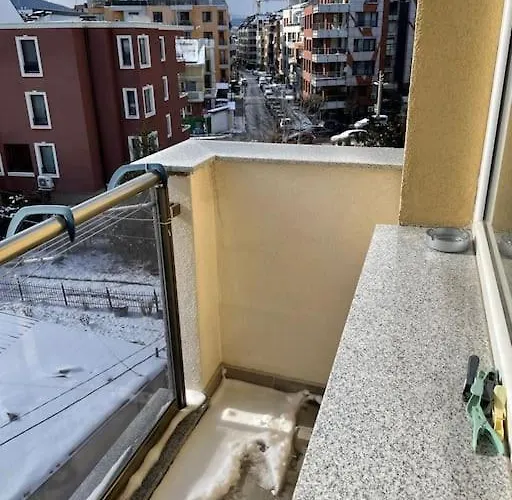 Mila's 1 Bedroom Appartement *