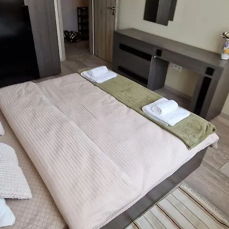 Mila's 1 Bedroom Sofia